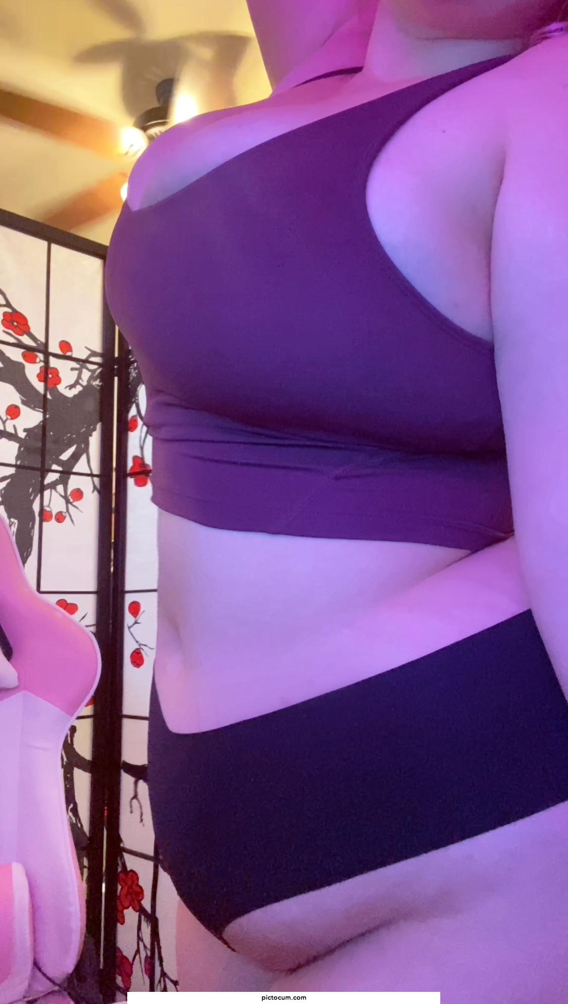 I was playing video games and realized my boobs look really good in this top lol
