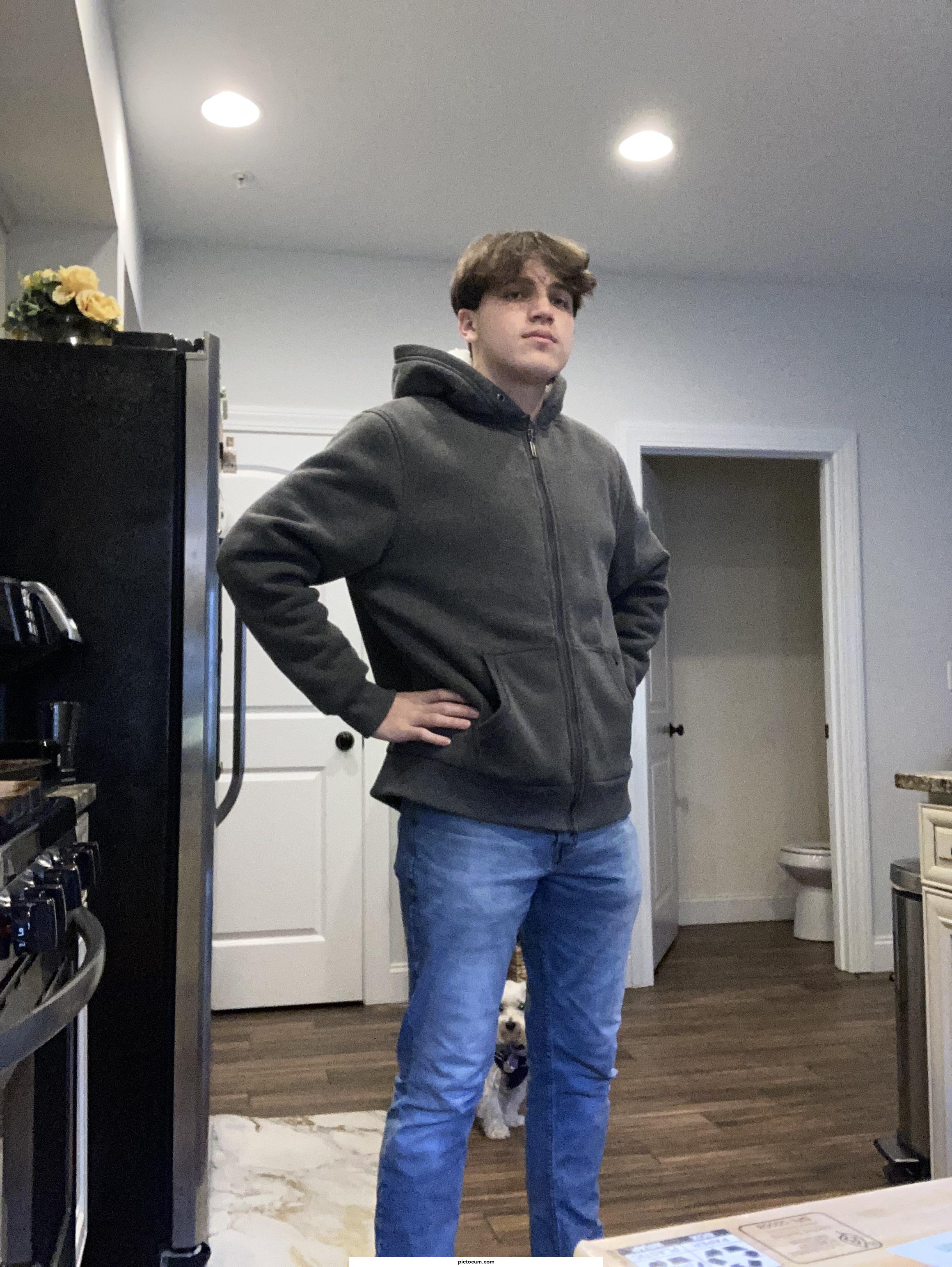 18M my ex-gf left me for some dude in college… She started crushing on him while we were dating she doesn’t even know what he looks like… This shit sucks, I got cucked too hard :(