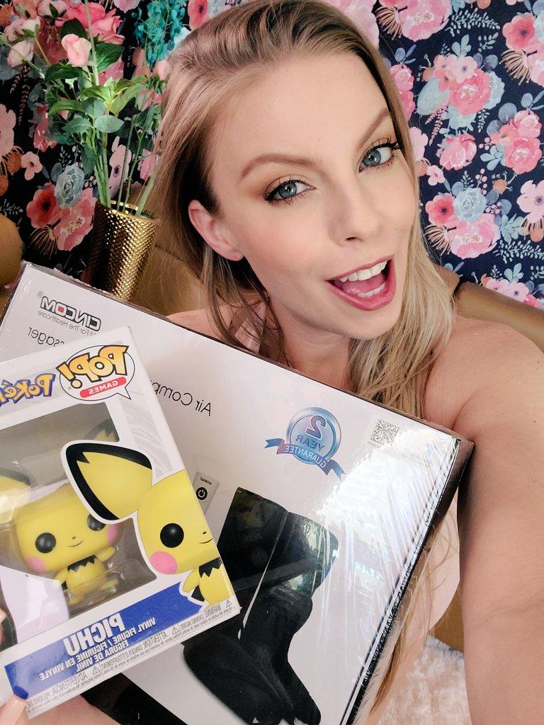 Britney Amber