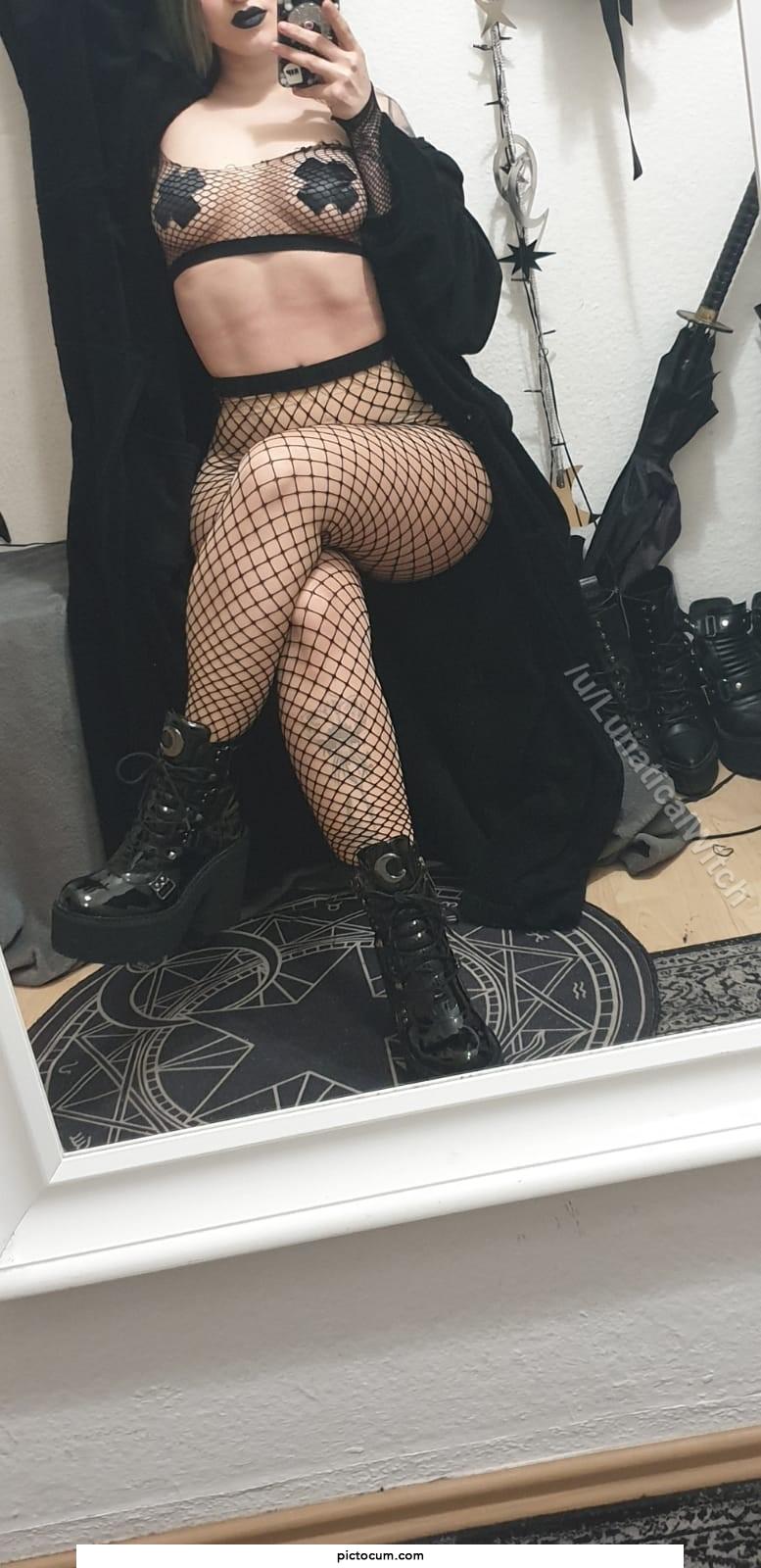  - Look what fishnets caught. Untangle me