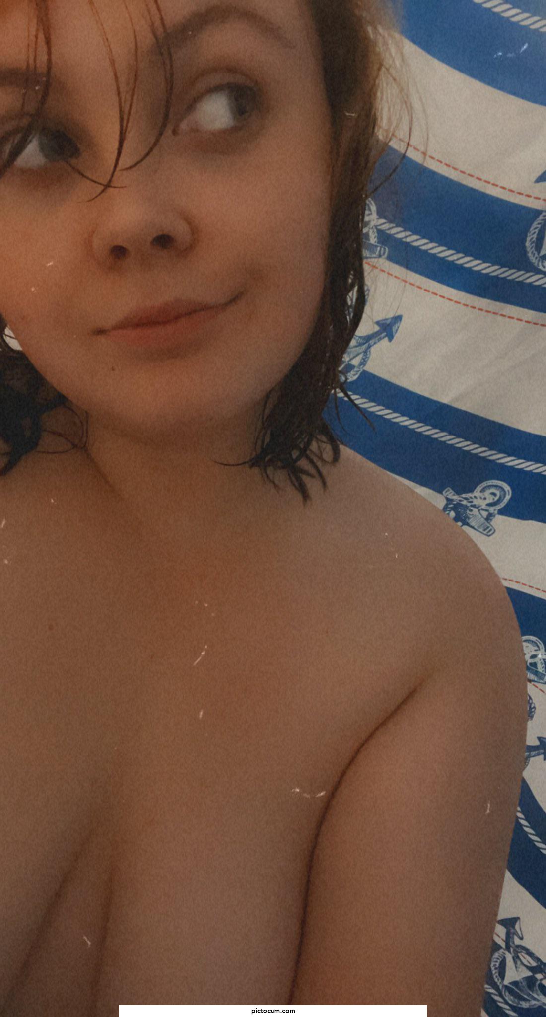 Shower selfie x