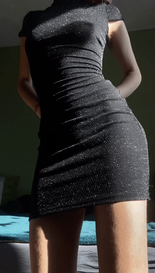 I got an addiction wearing tight dresses