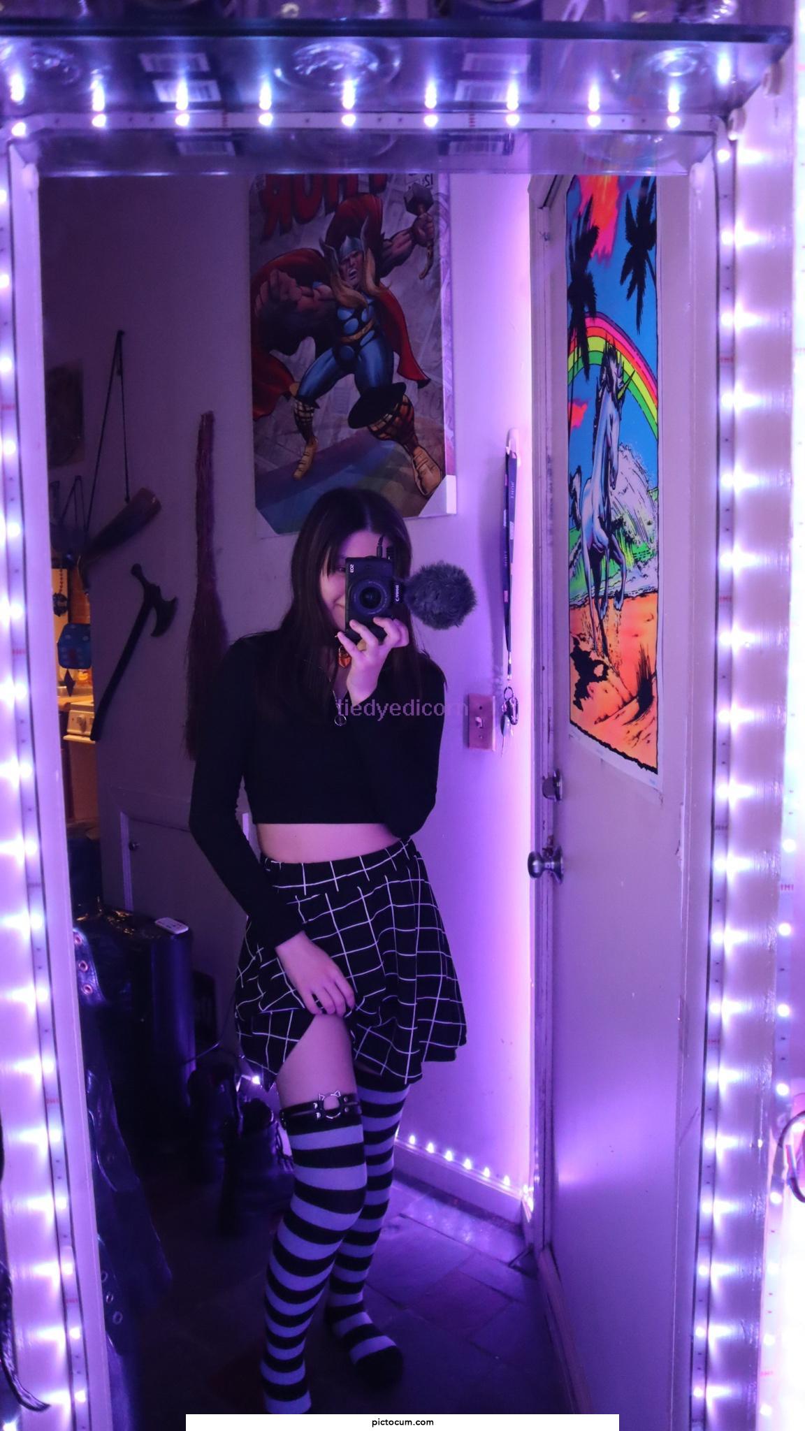 wouldya go out with a mixed Asian?