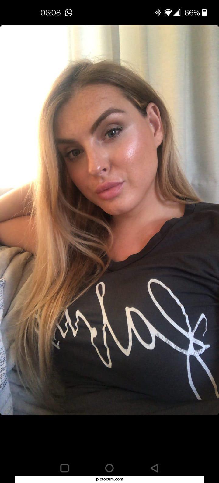 What a stunning woman