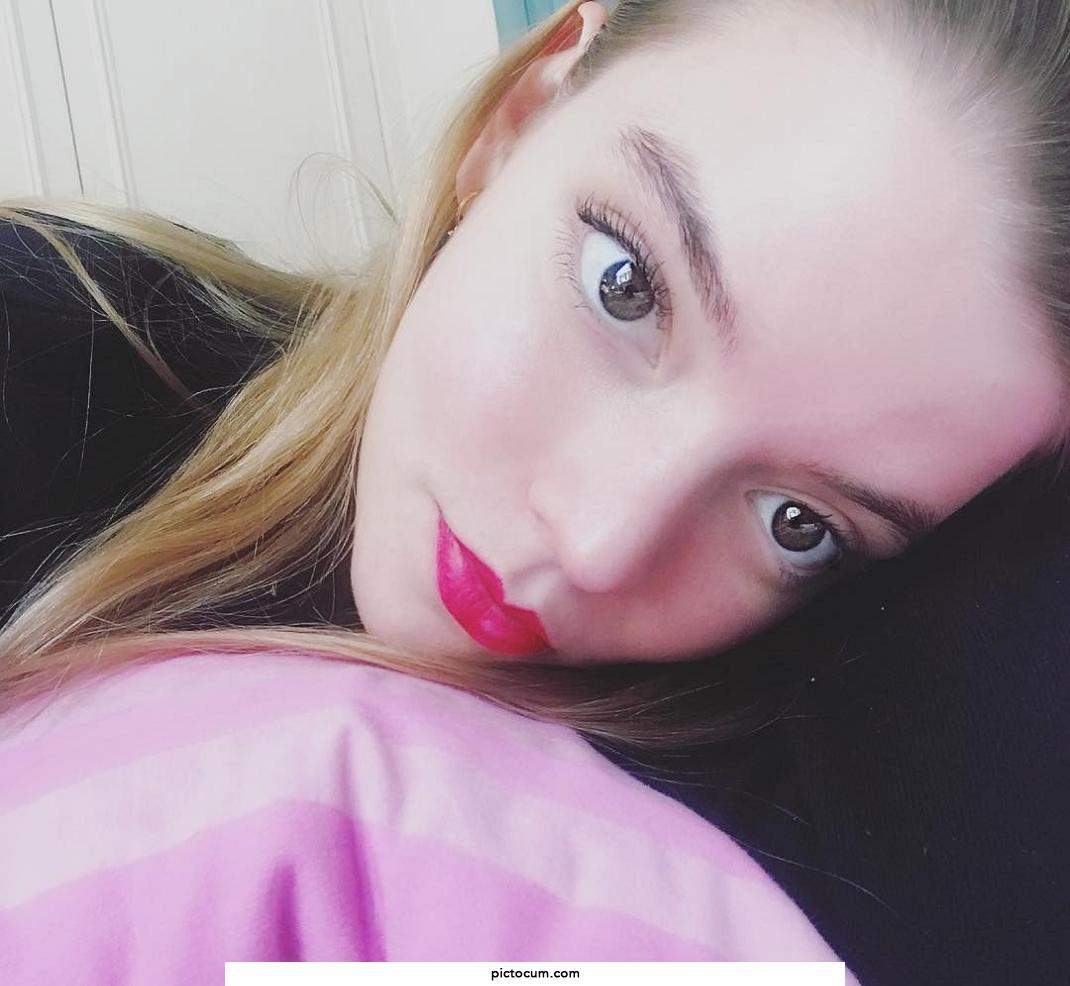 Imagine waking up next to Anya Taylor Joy every morning