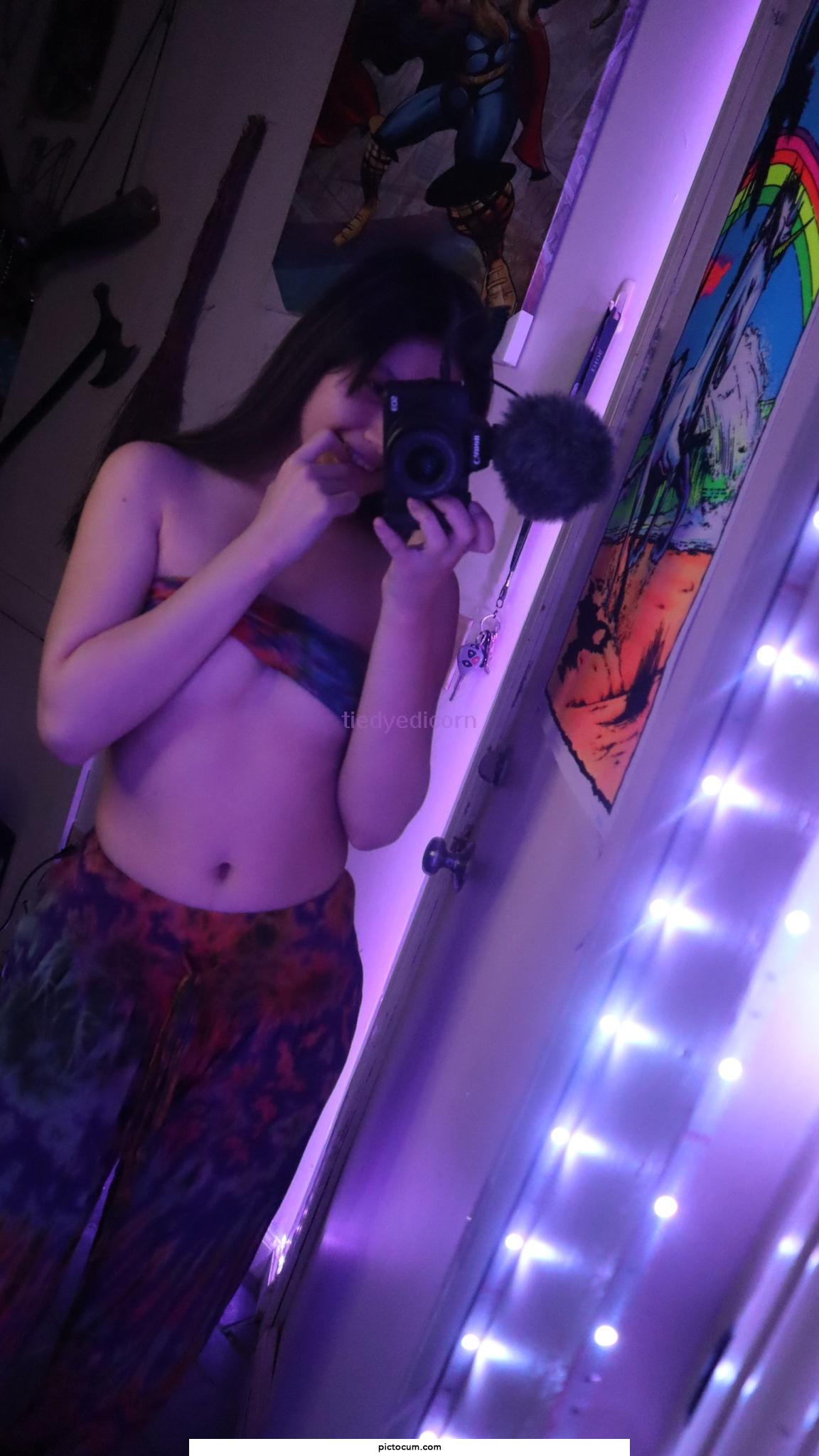 wanna hangout with a geeky, mixed Asian?