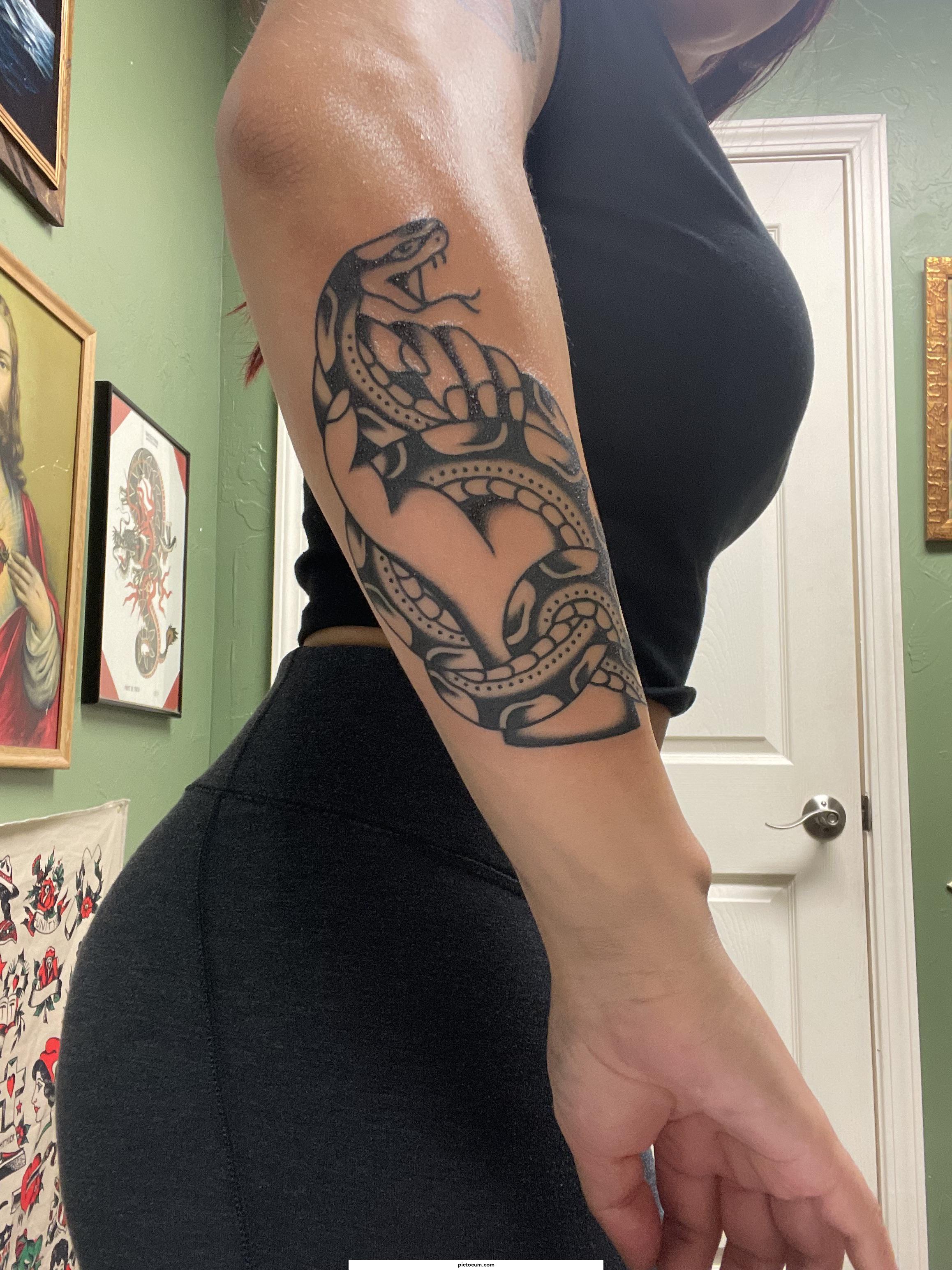 Do you guys like latinas with tattoos?