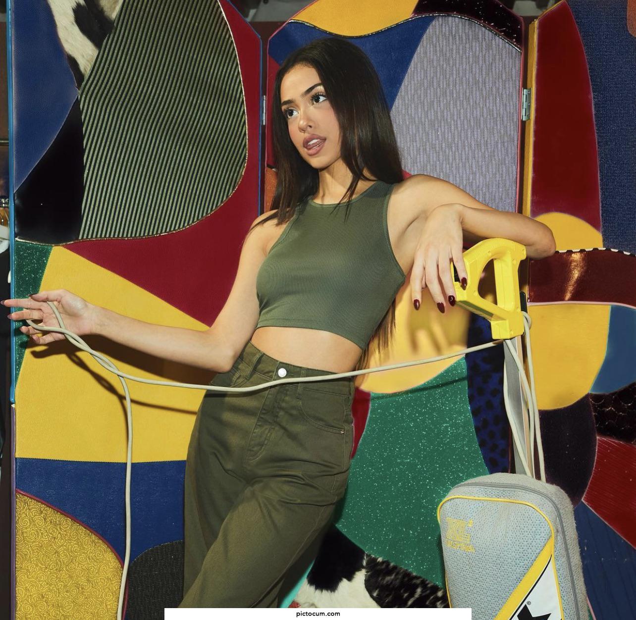 Nailea Devora | PicToCum