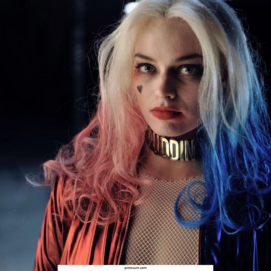 Would love to facefuck Margot Robbie while she's dressed as Harley Quinn