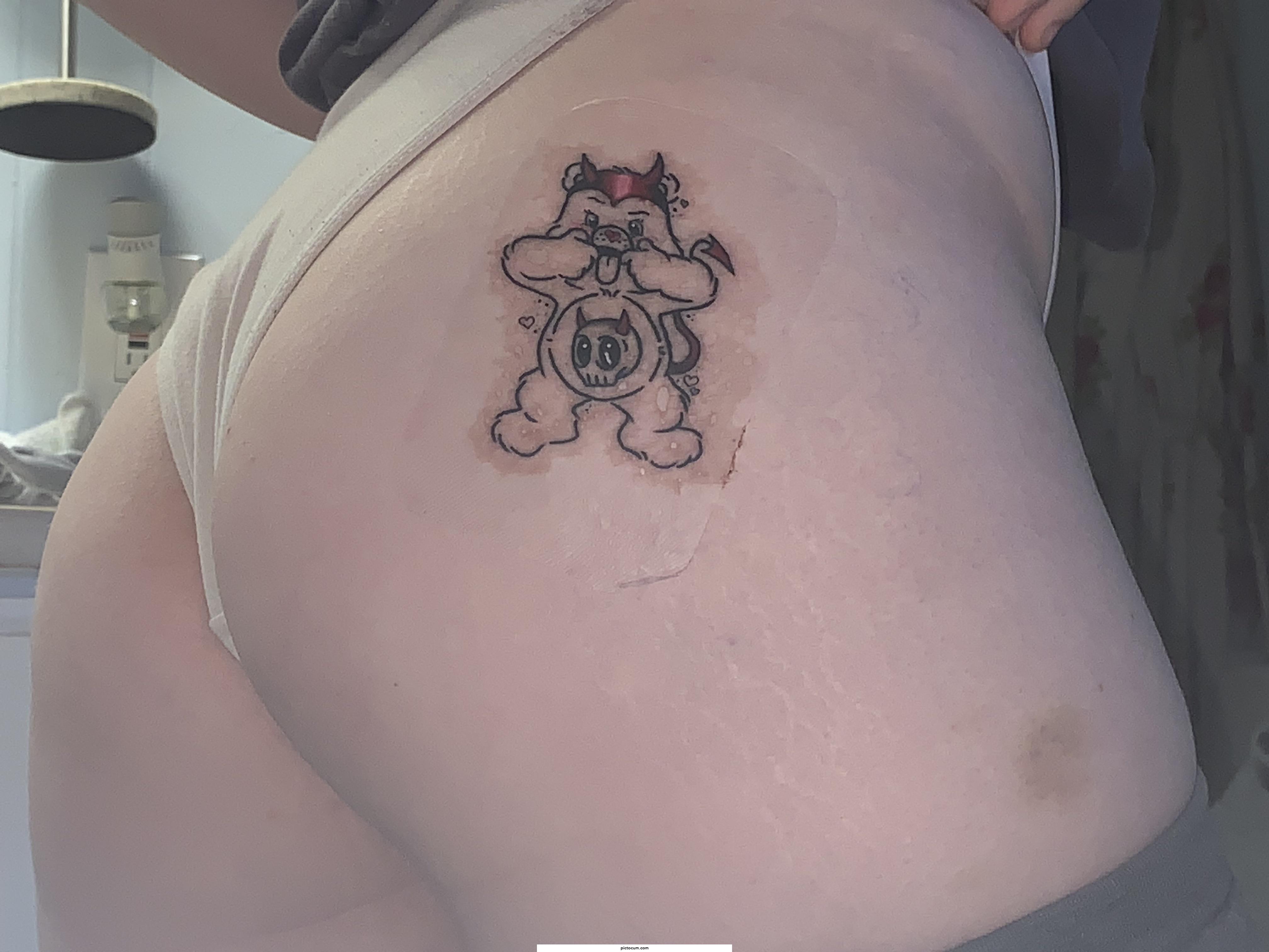 just turned 18 today and got my first ink🥰 what do you think??😌