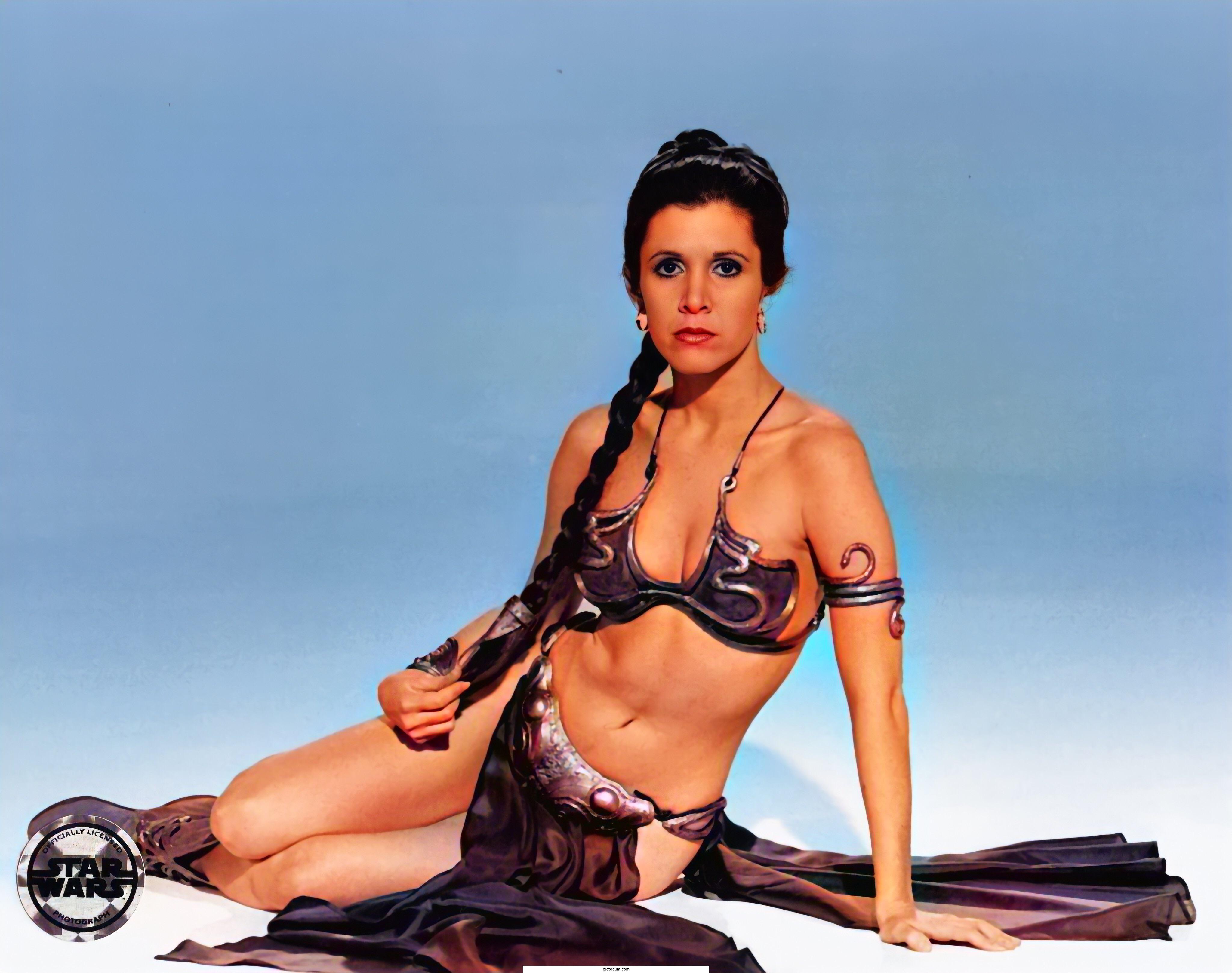 Carrie Fisher as Slave Leia has me horny