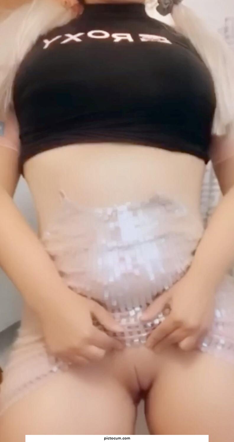 Pulling my skirt up