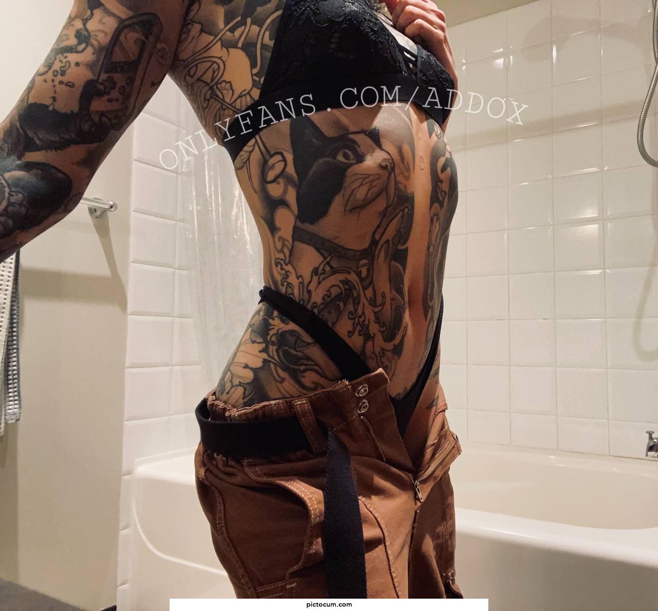 Does daddy want to watch me shower?
