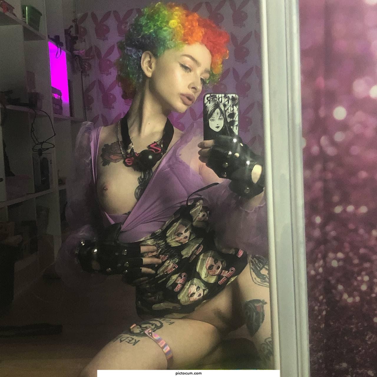 Hi daddy, I'm Wishing of a rich cock
