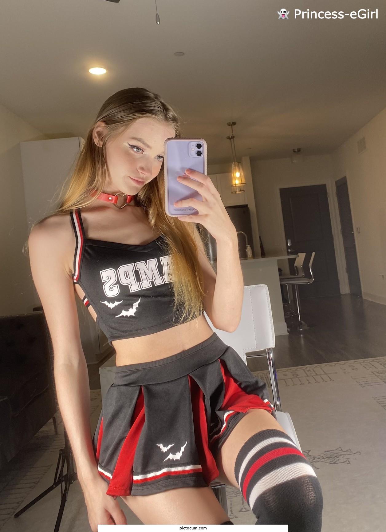 Am I fap material? 👉👈