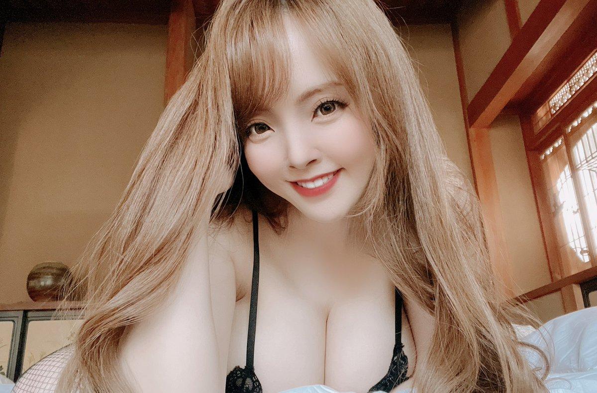 Hitomi Tanaka