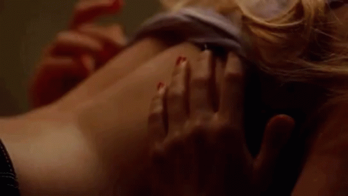 Megan Fox and Amanda Seyfried making out in “Jennifer’s Body”