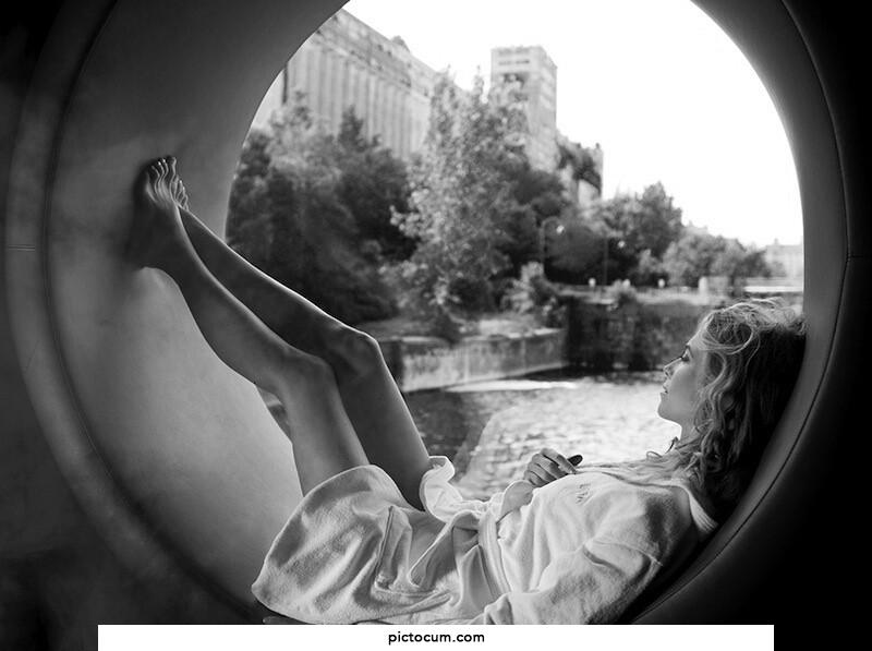 In the hollow of the city ...