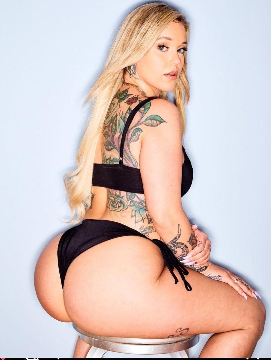 Beautiful brunette with fat ass