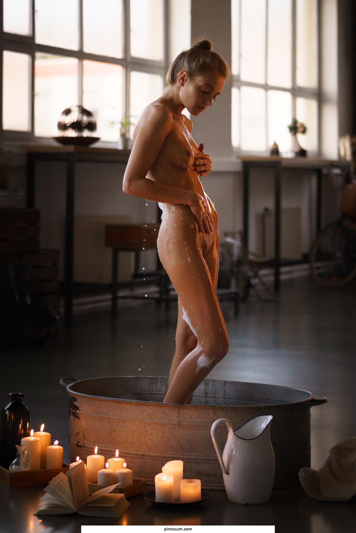 Drawing a bath