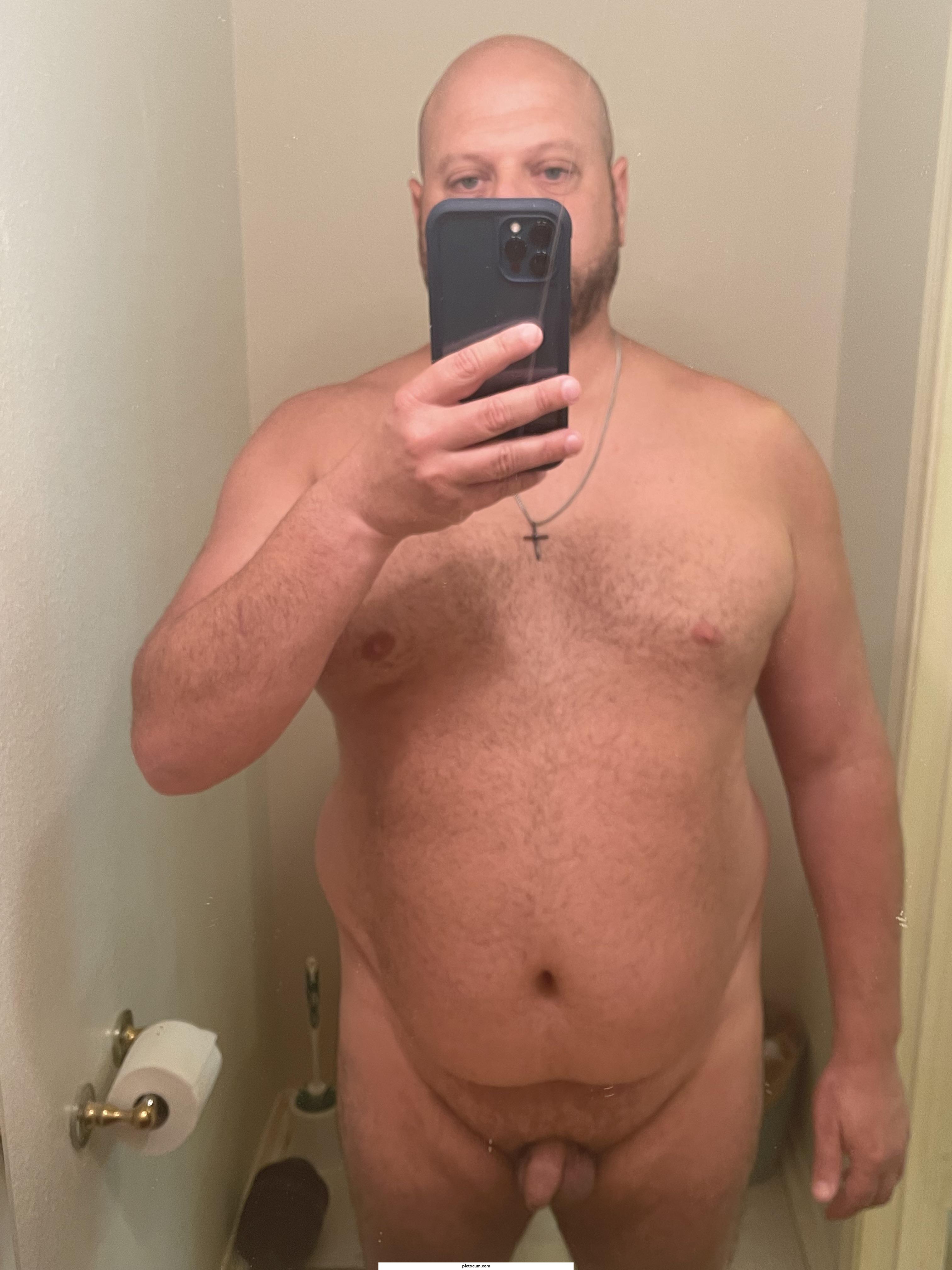  44 5’10 265lbs. Slowly losing weight