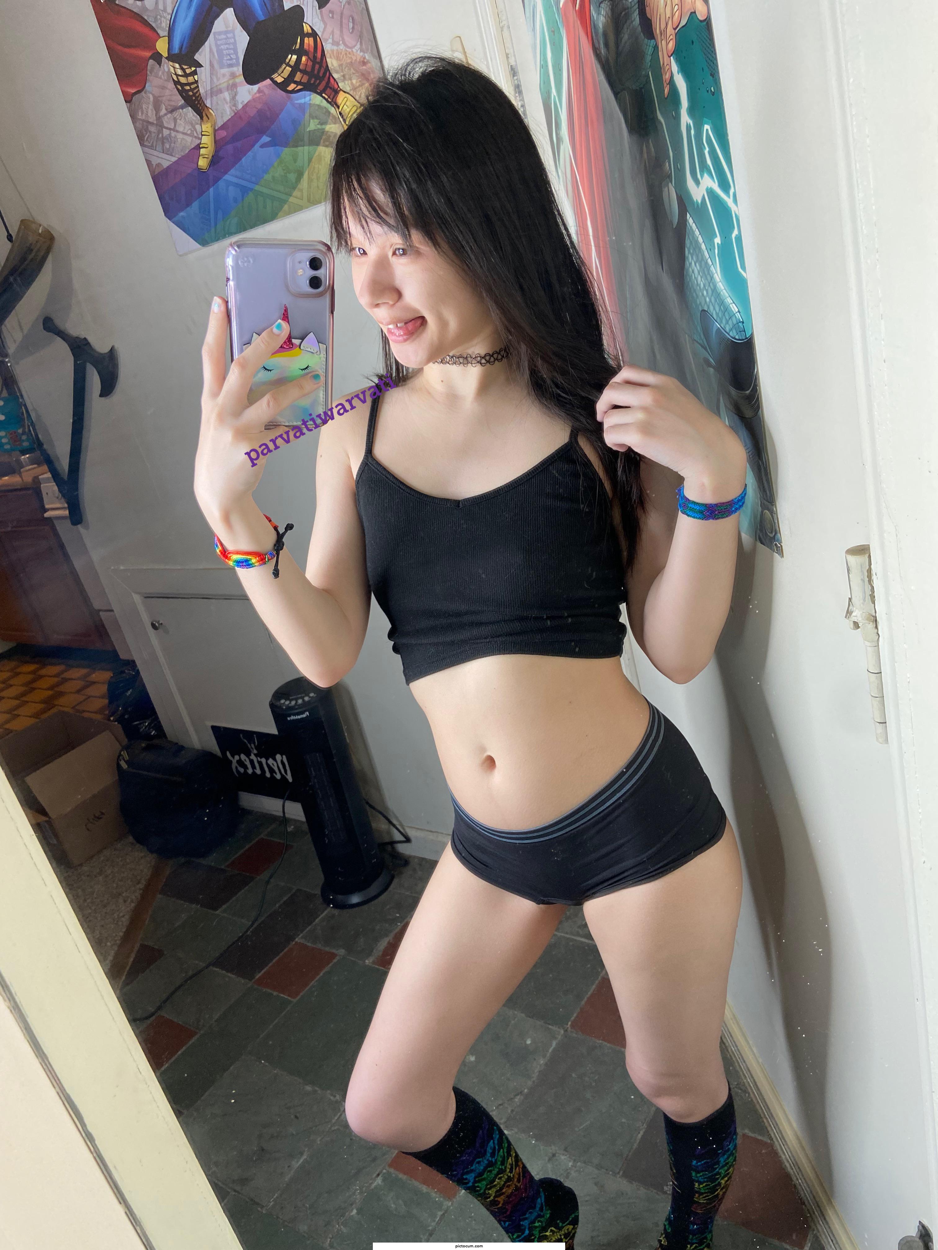 wanna go on a date with a nerdy, weird, creative, petite mixed Asian girl?