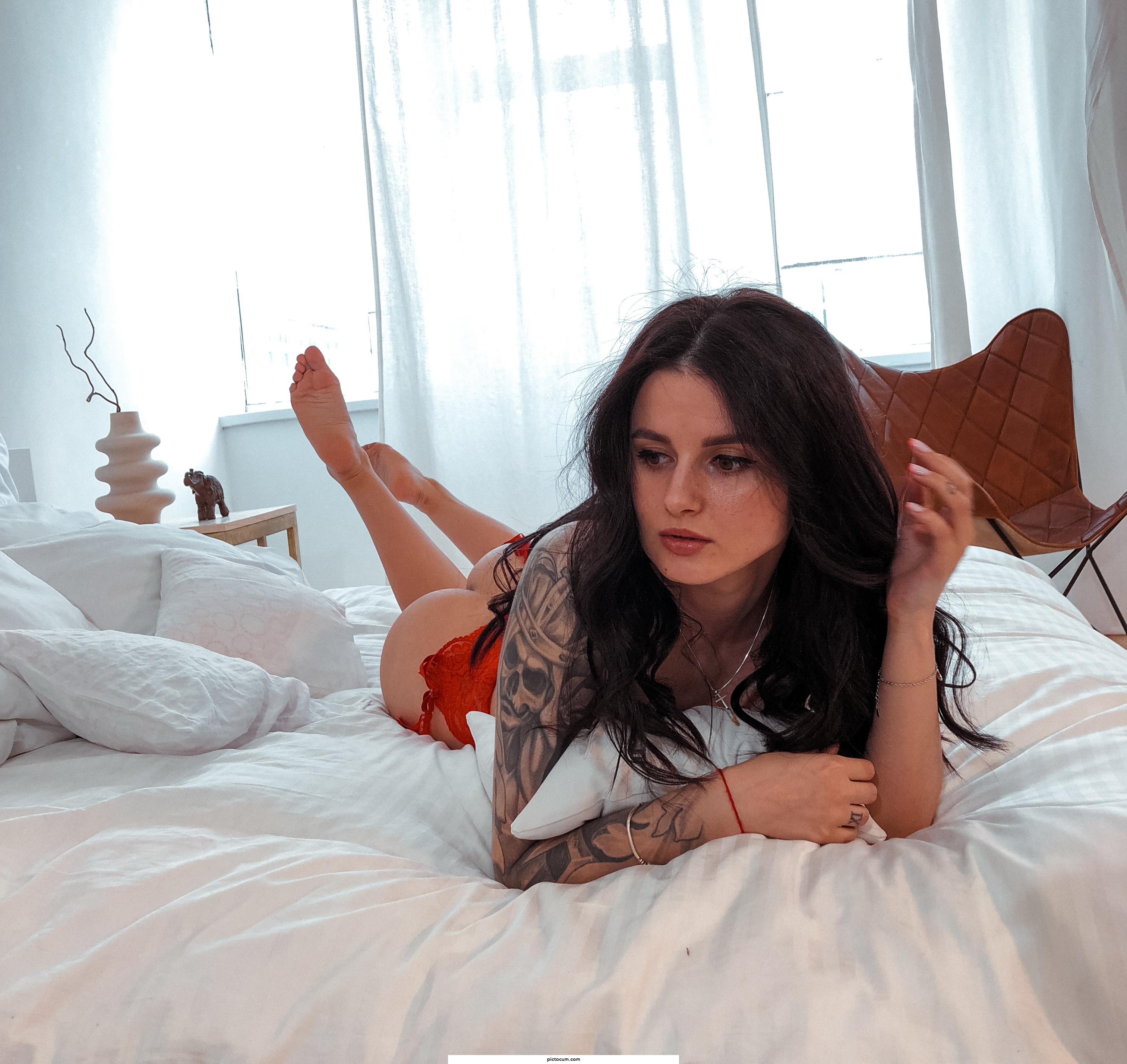 I’ll be your naughty girl