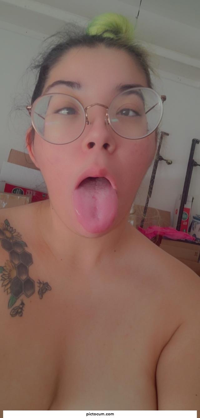 Do glasses make it better?💕