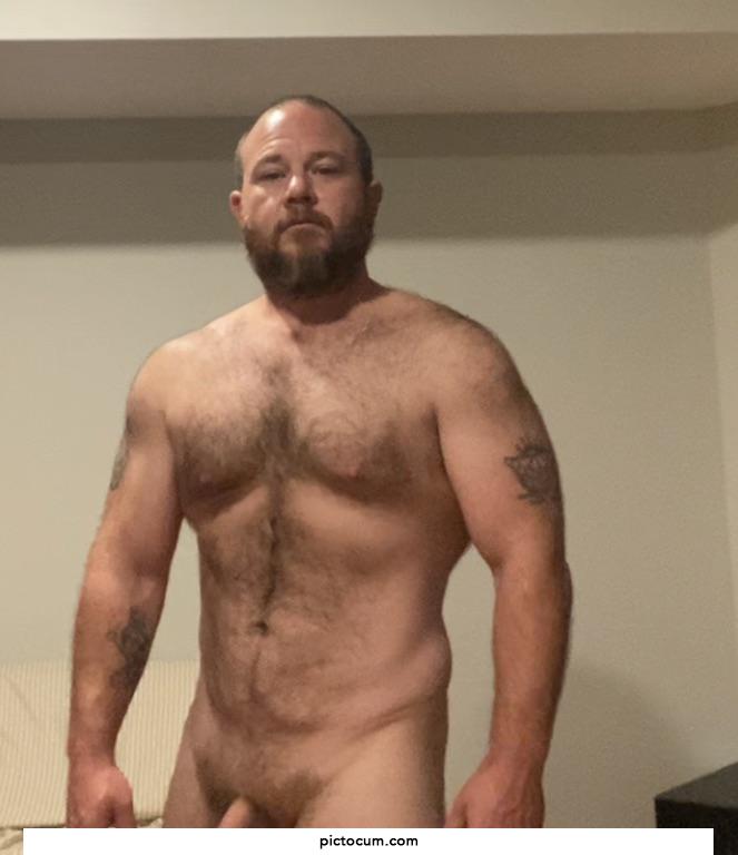 42/m/208 5’7” about 20% BF. Down from 270 and 36% a year ago. Body dysmorphia bad, still think I look about the same as ever. Wish I could develop an ego about my appearance at some point.