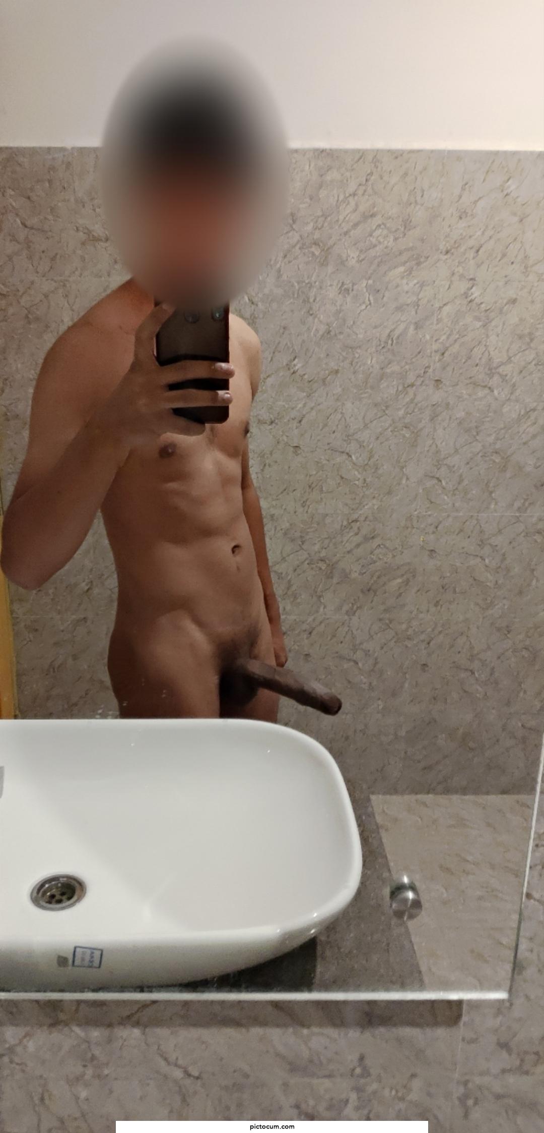 Imagine your wife with me in shower