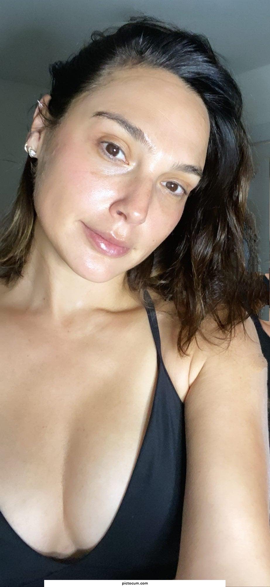 Gal Gadot is turning into the ultimate milf