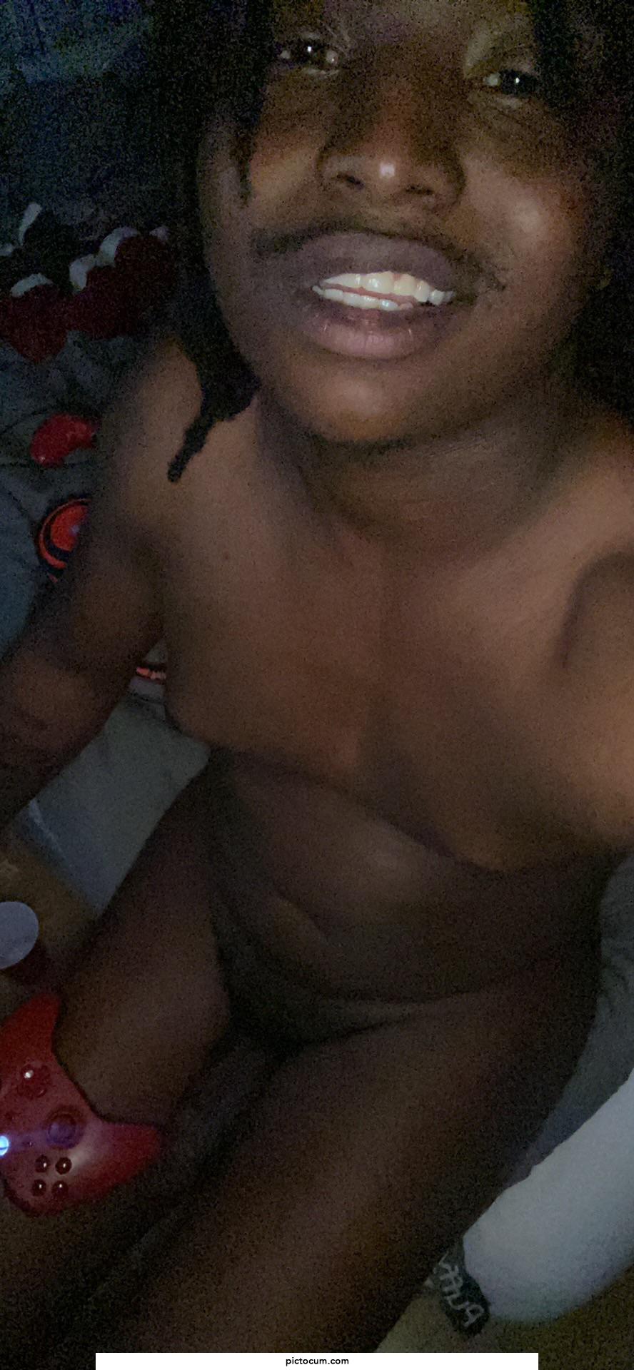 It feels good to be naked and play halo reach really hits the good old days