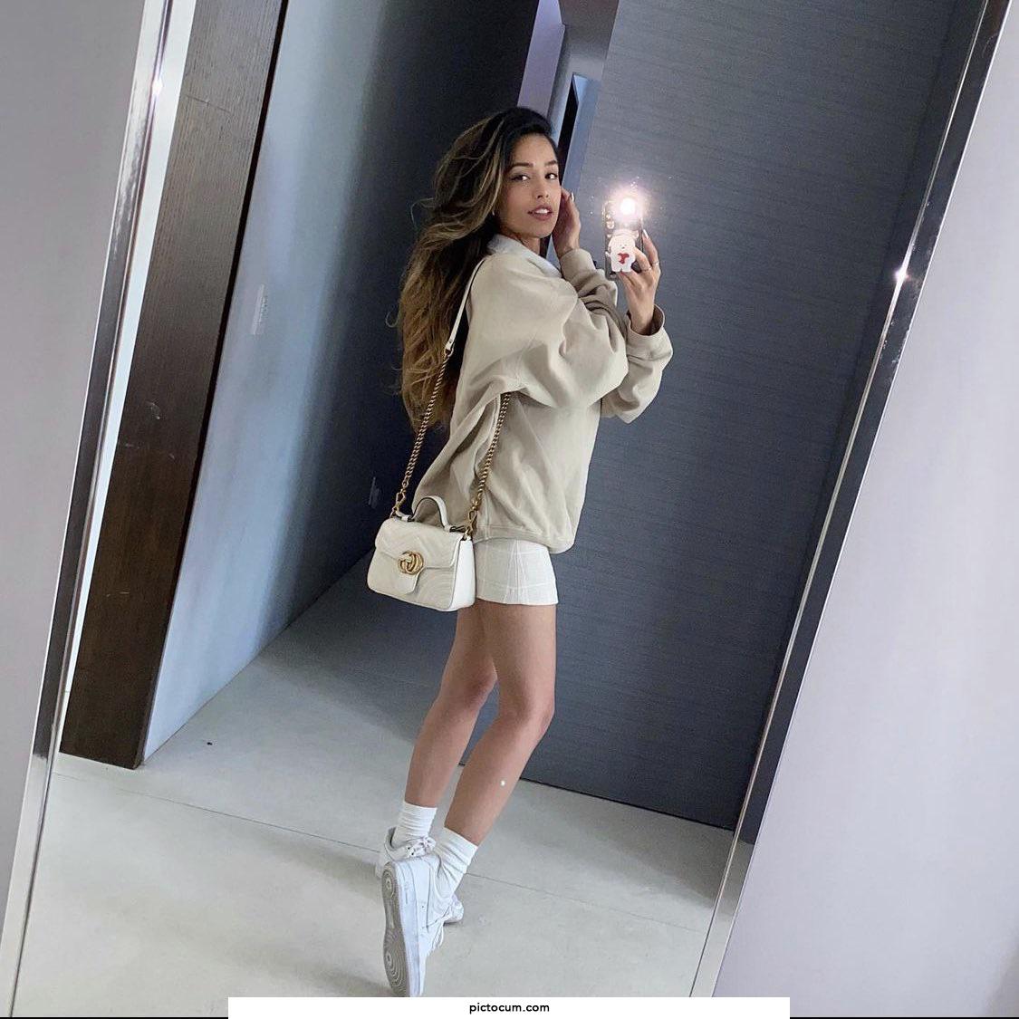 Make me cum to Valkyrae