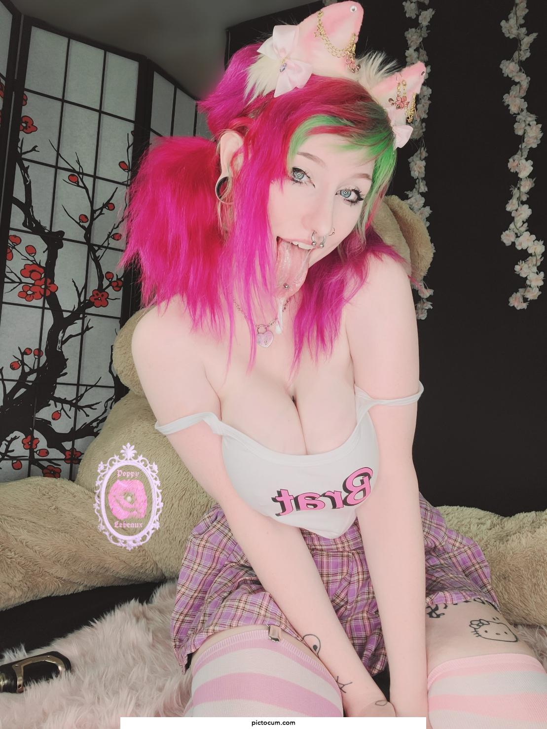 Just a drooly girl with an oral fixation