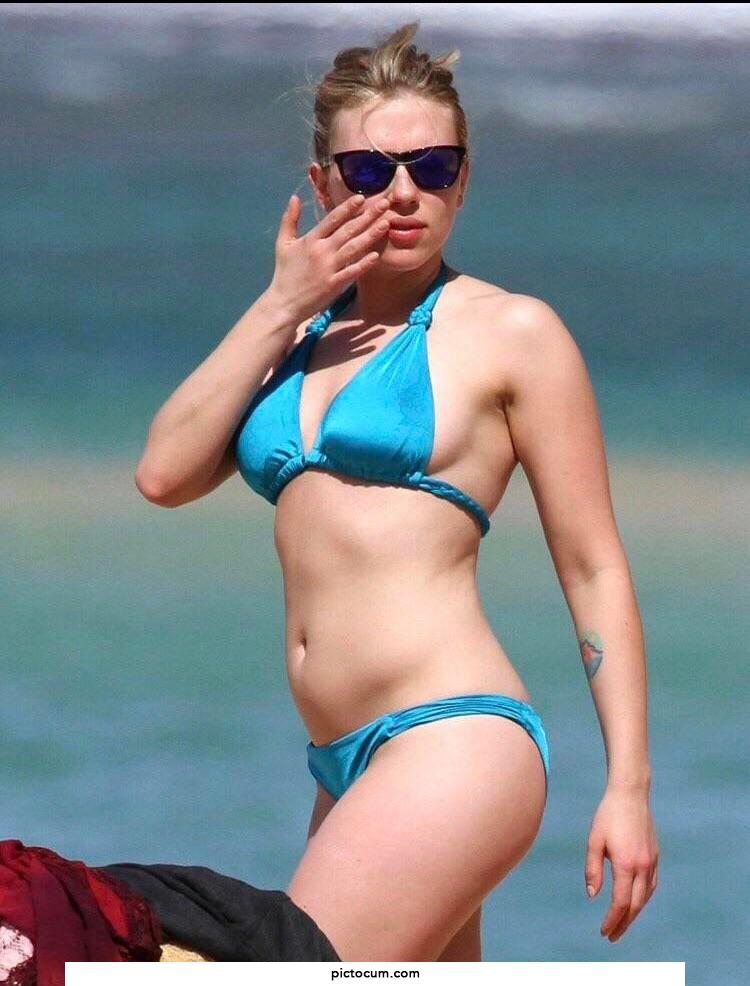 Moaning and jerking hard for Scarjo right now. God, I love this woman