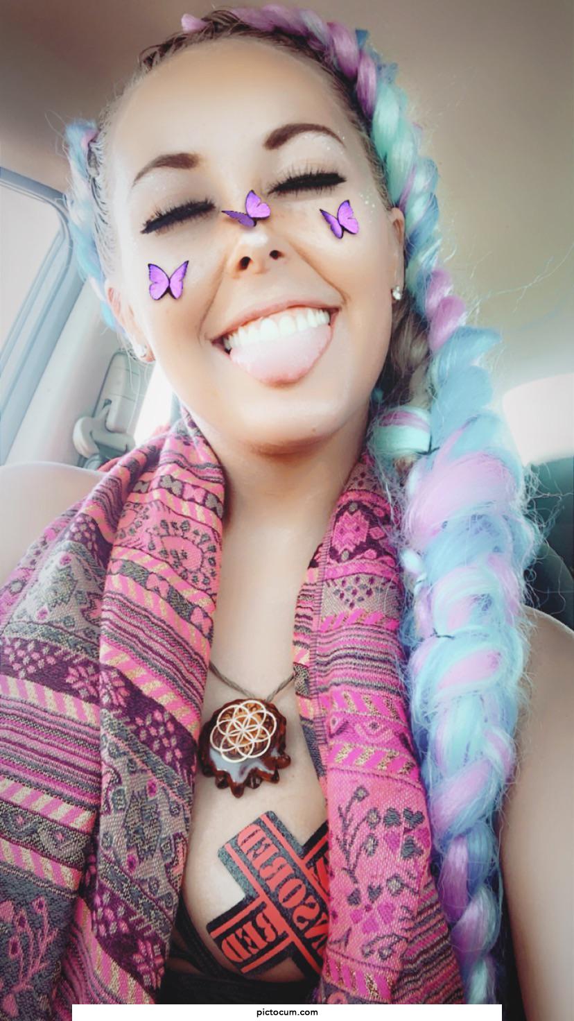 Tits out for mersiv 😝