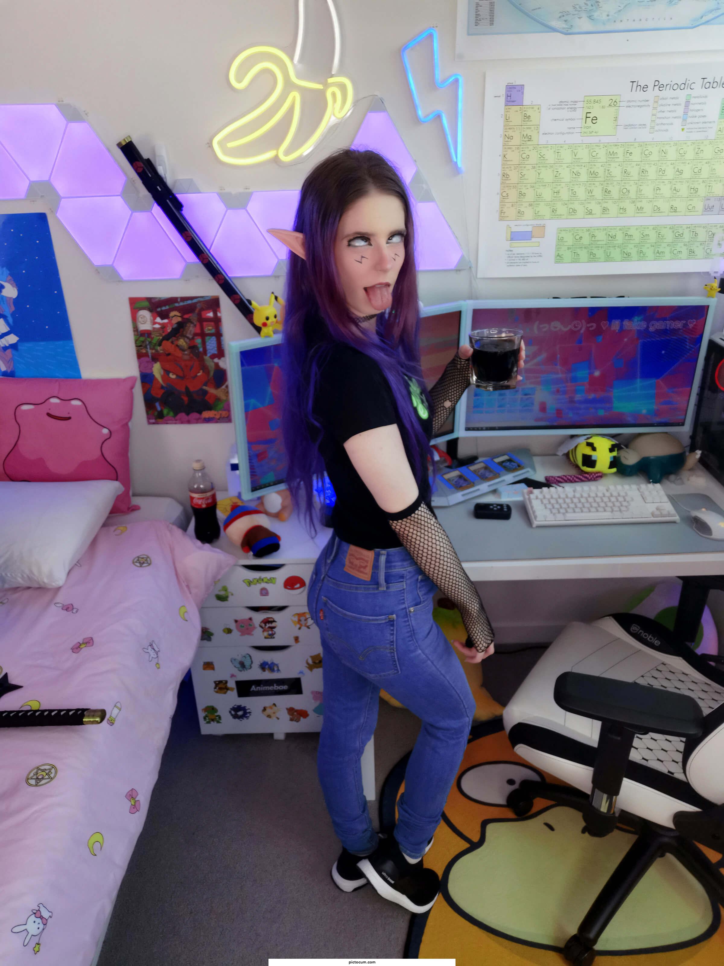 how do you like me in jeans ? 🤤😜