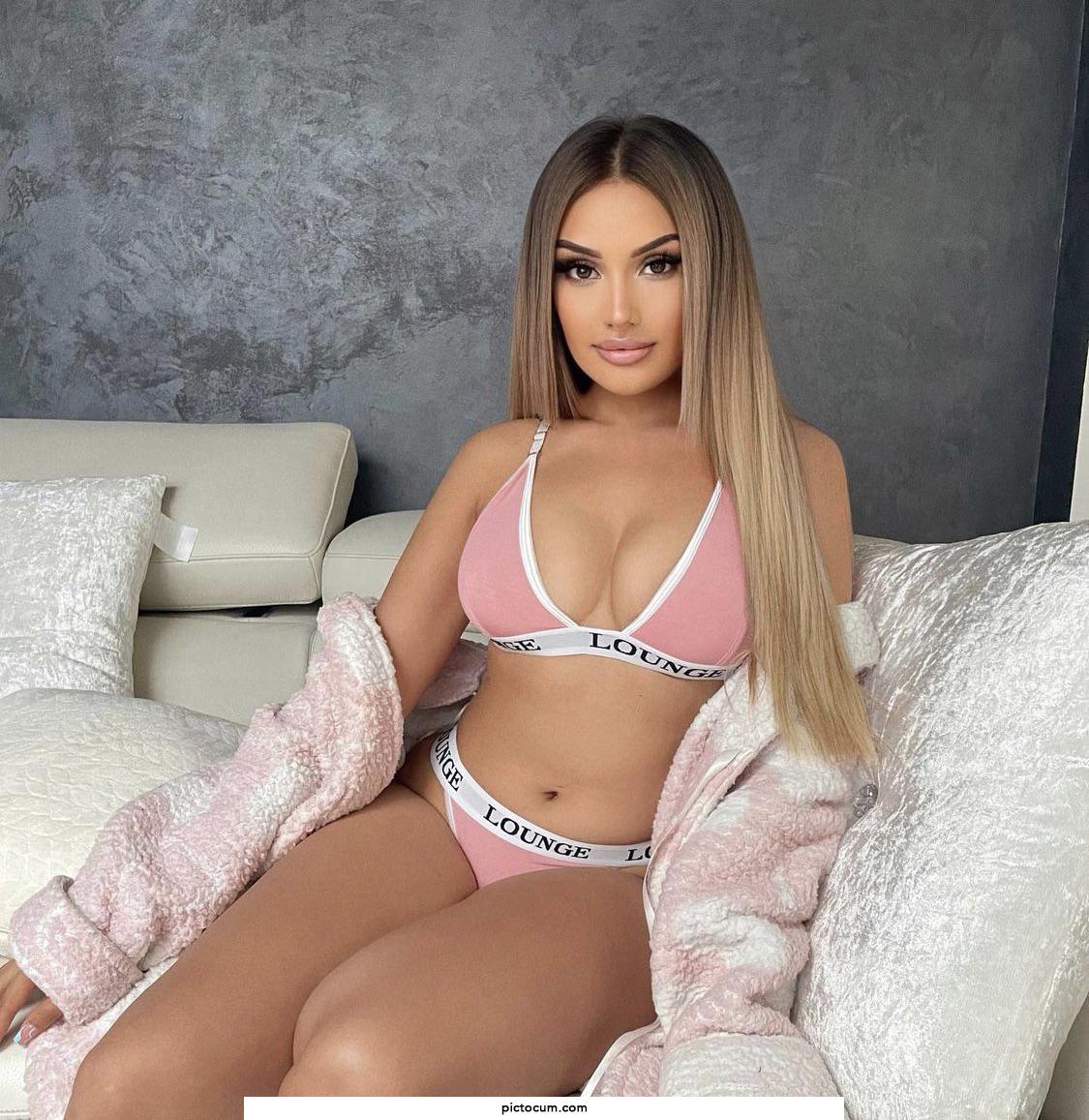 So goddamn sexy