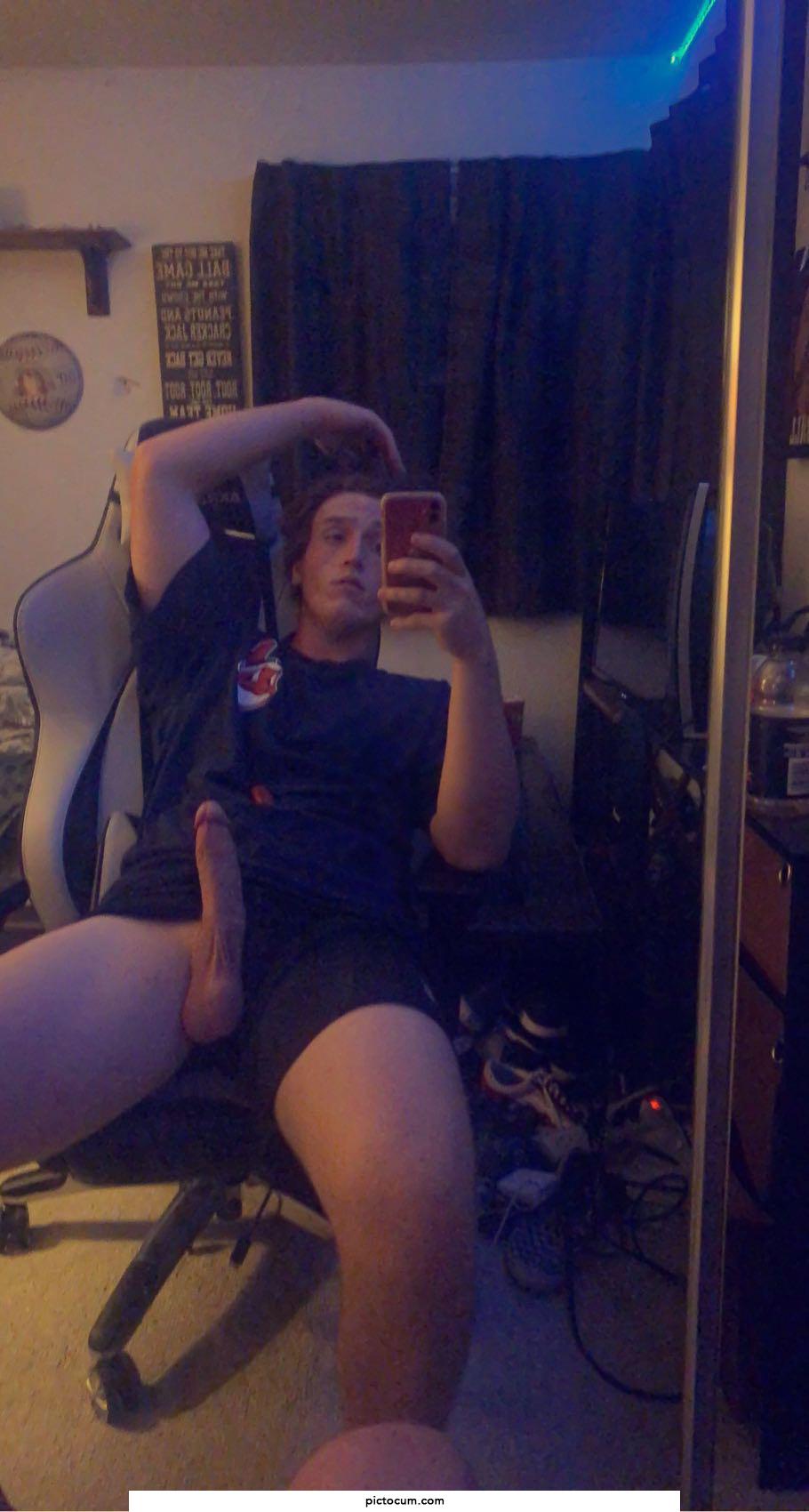 bull looking for cucks/ cali area