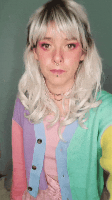 If you stopped scrolling, I'm your fuckdoll now💗