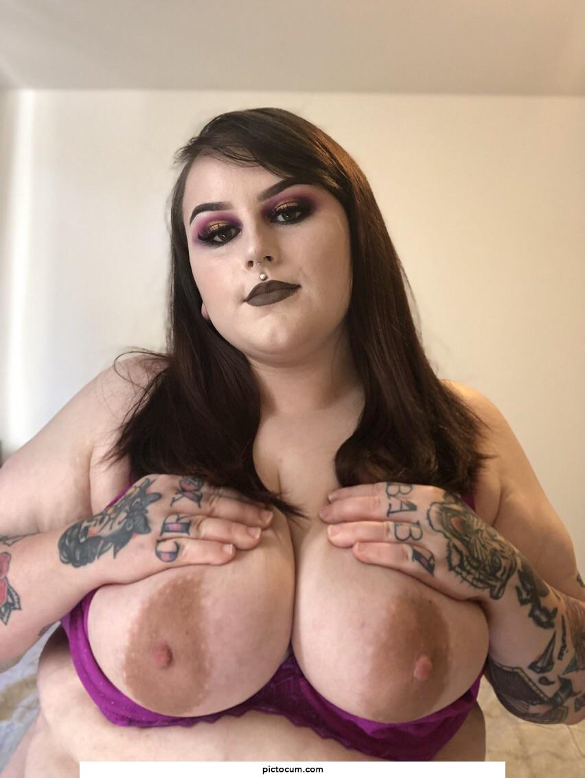 Titty Tuesday! Wanna spend it with me?