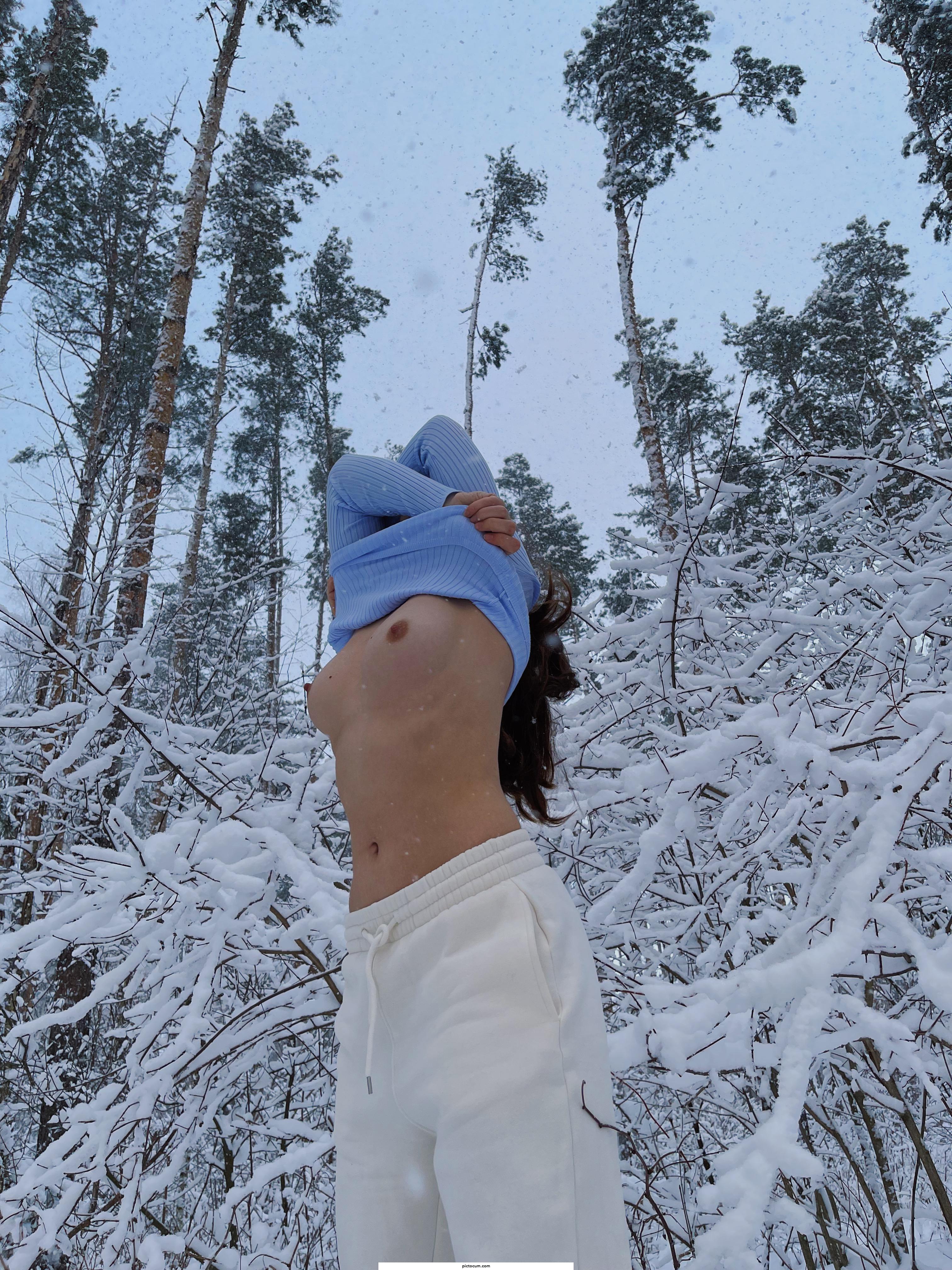 Little road trip to snowy forest