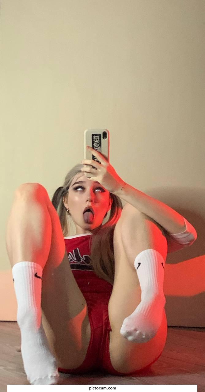 Lick or suck?😏