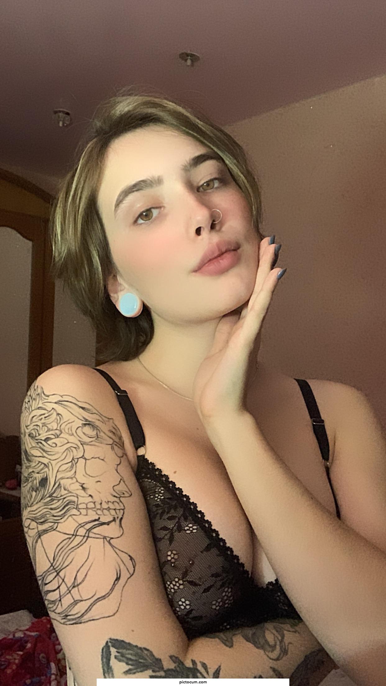 Am I sexy?F19