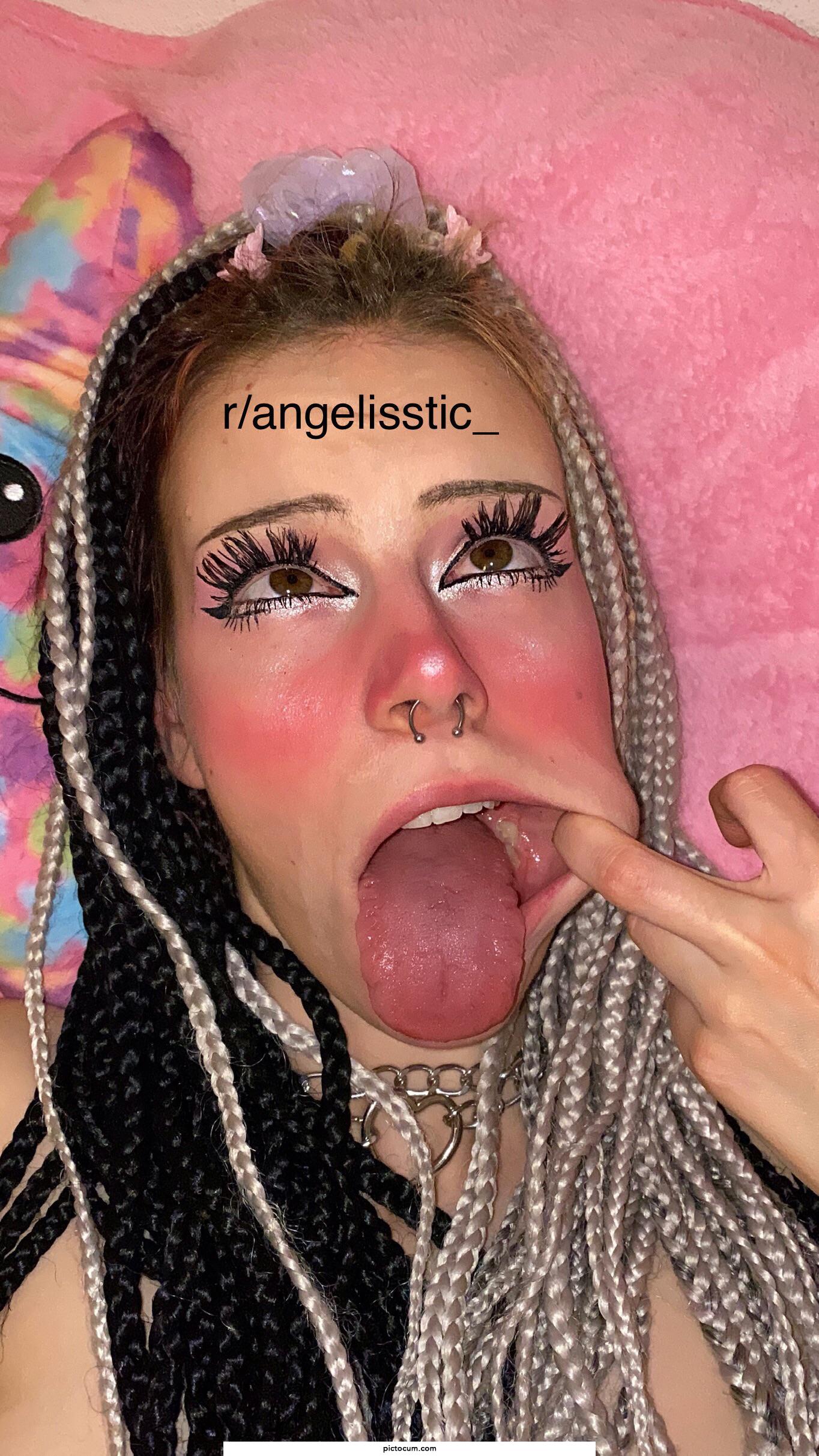 I got told this fish hook ahegao is the new trend… what do you think?