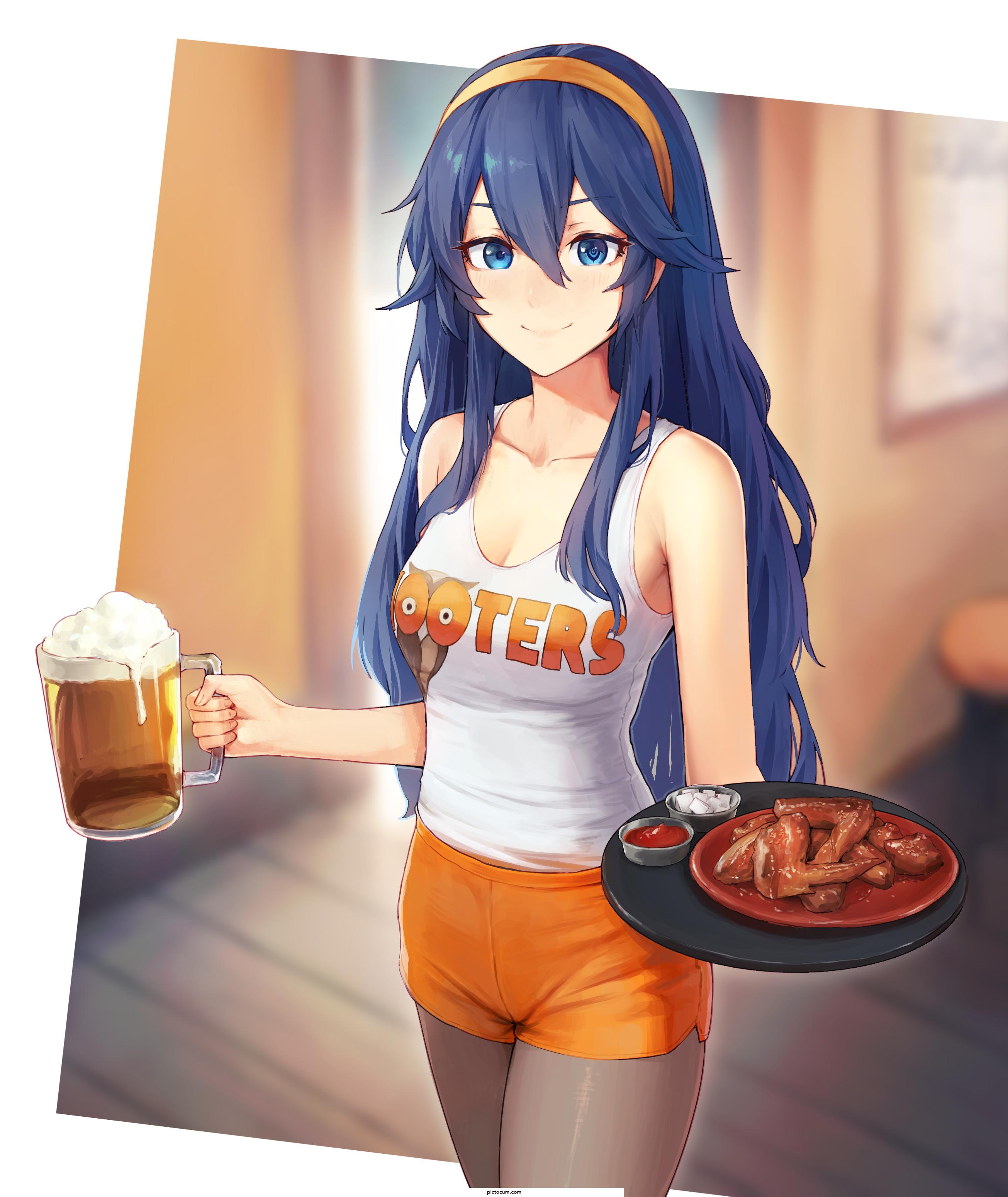 Hooters Lucina