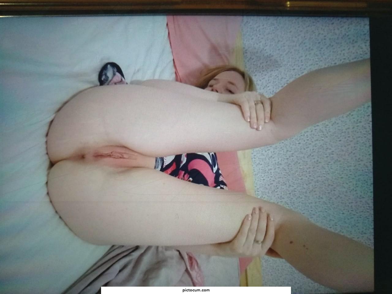 Smacking my ass is the easiest way to get me wet