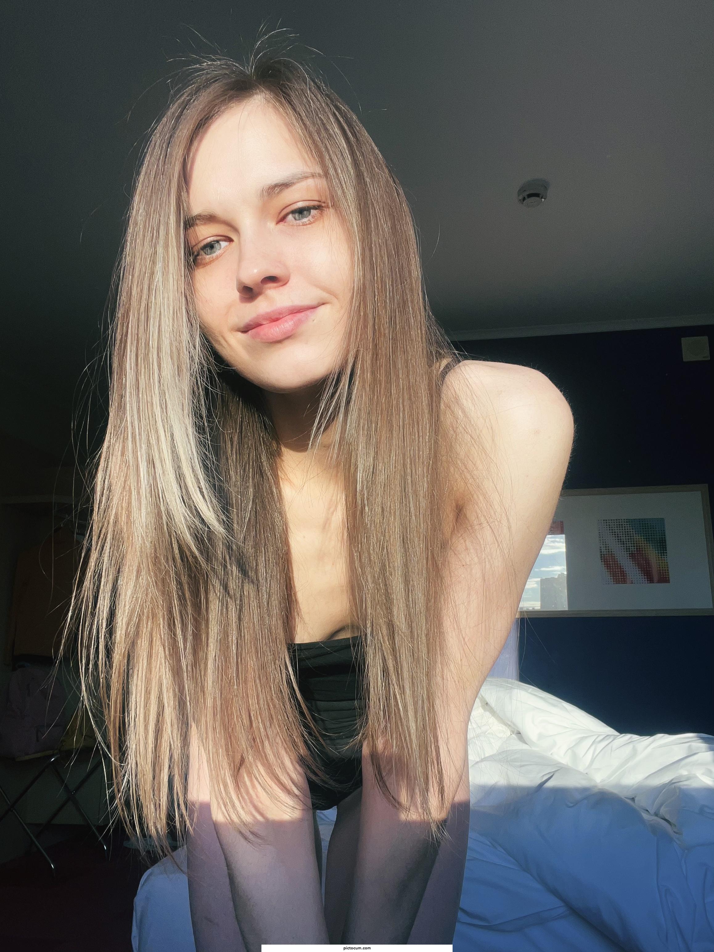 💕 I just woke up... Do I really look cute? 😛💕