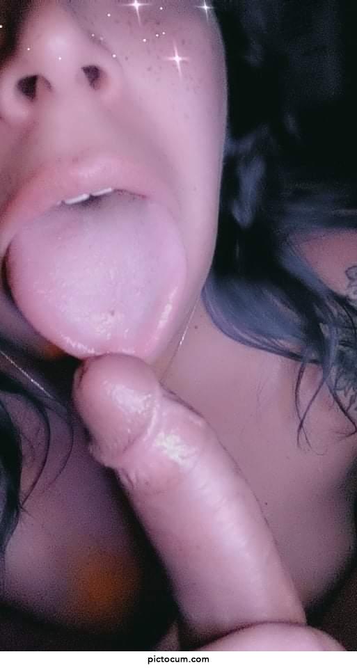 This big tongue wraps around thick cocks perfectly