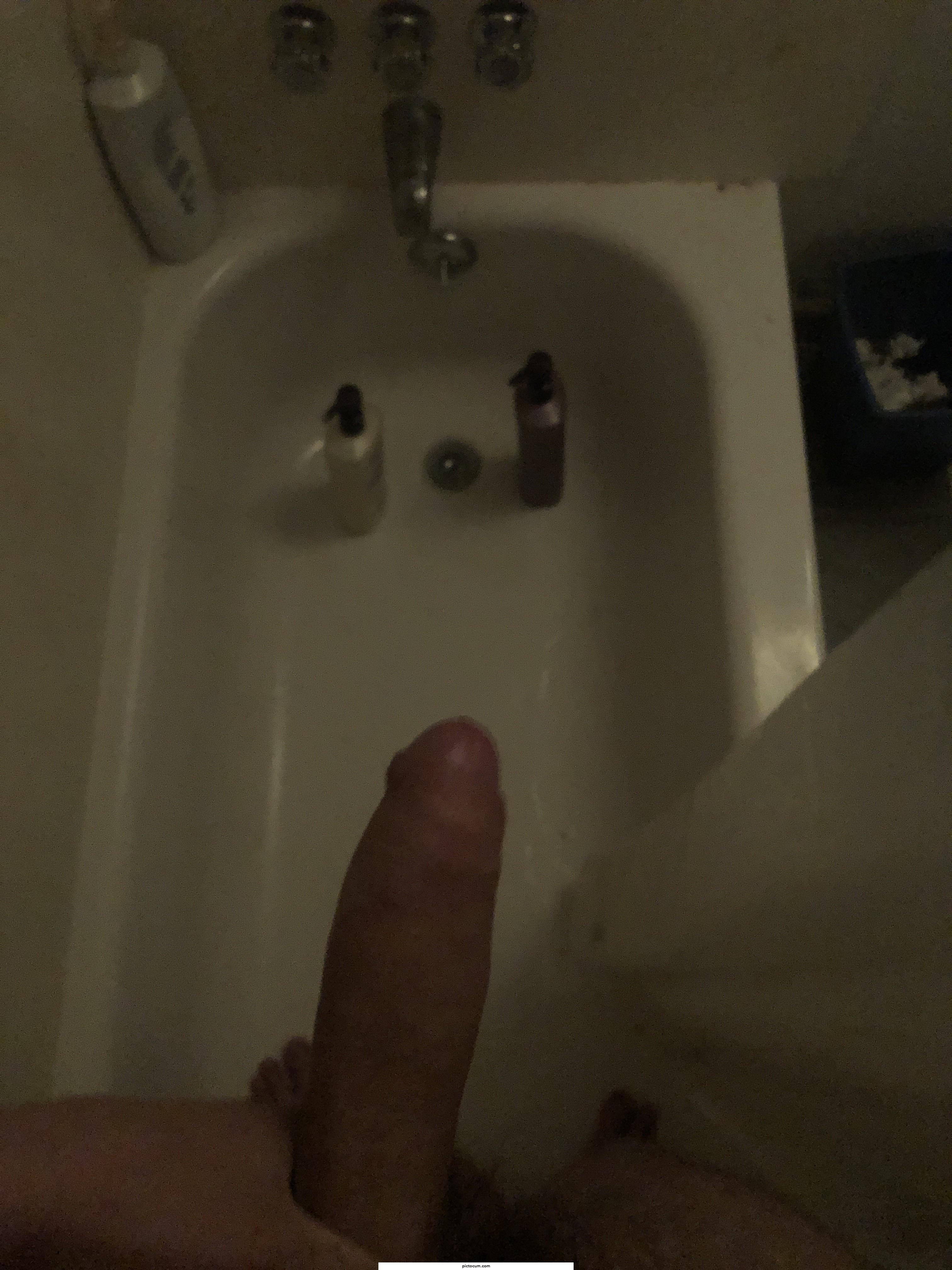 I want to message someone’s girl and get off so who wants a big dick 18 yo bull like me to do that with your woman